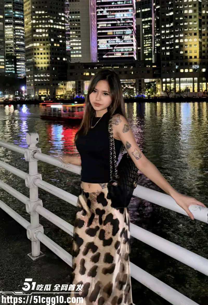 新加坡TITOK混血嫩妹网红nut不雅视频流出2拷贝