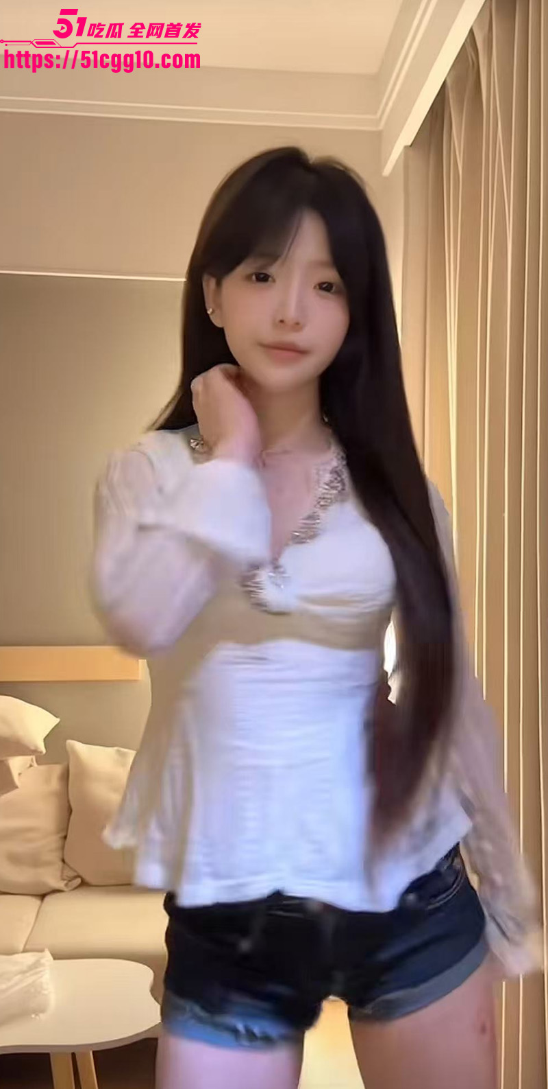 静静子与金主裸聊3