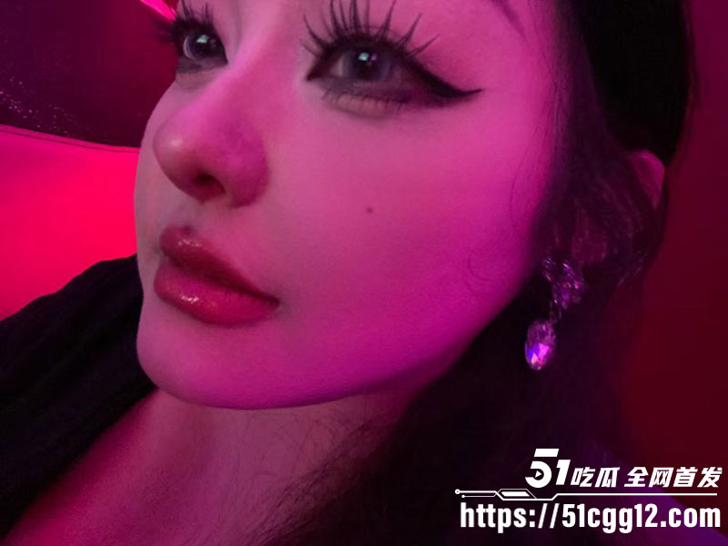 成都反差婊周雨桐5