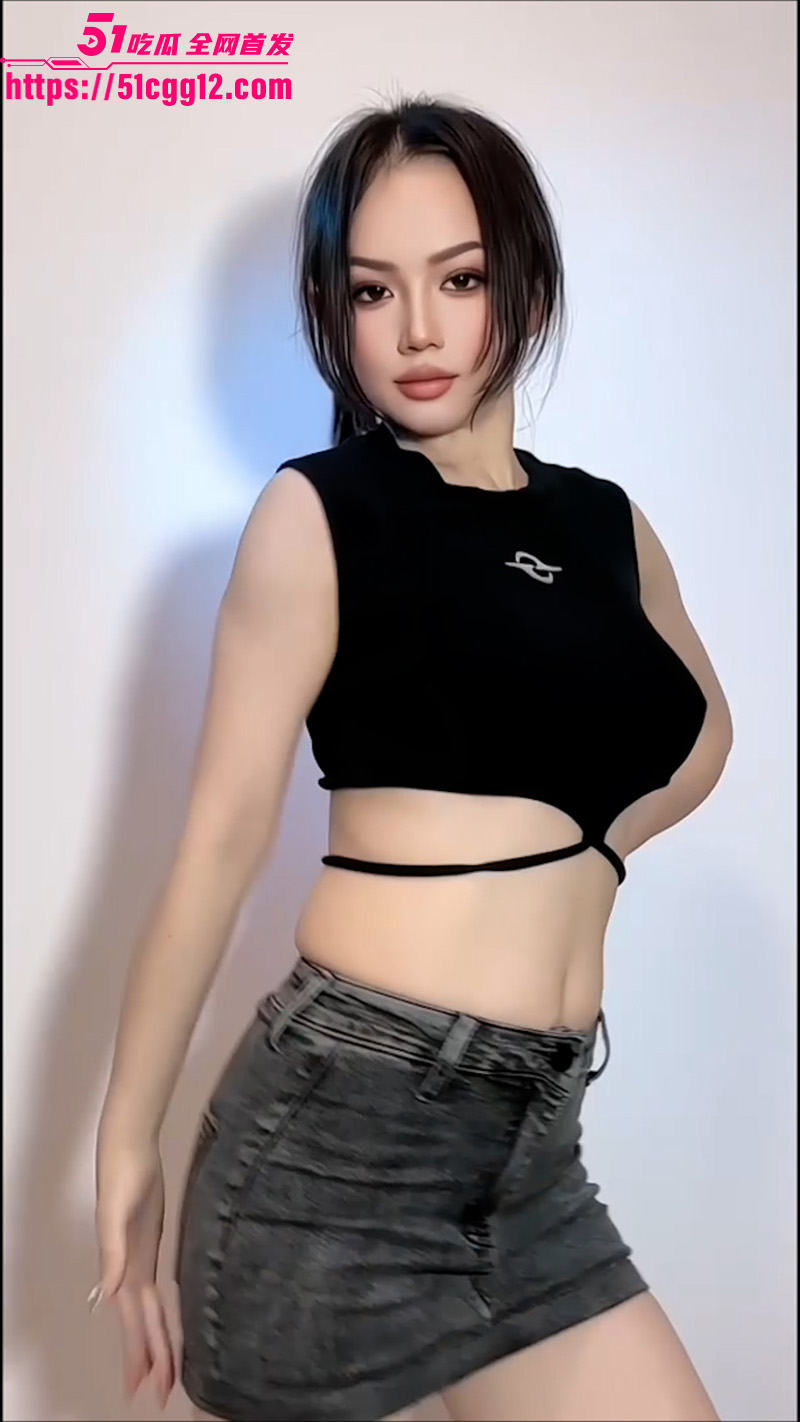 西西舞团新秀蚊子 VIP裸舞首发 专业舞姿动感迷人 扭腰顶胯翘臀狂甩 美艳不可方物！