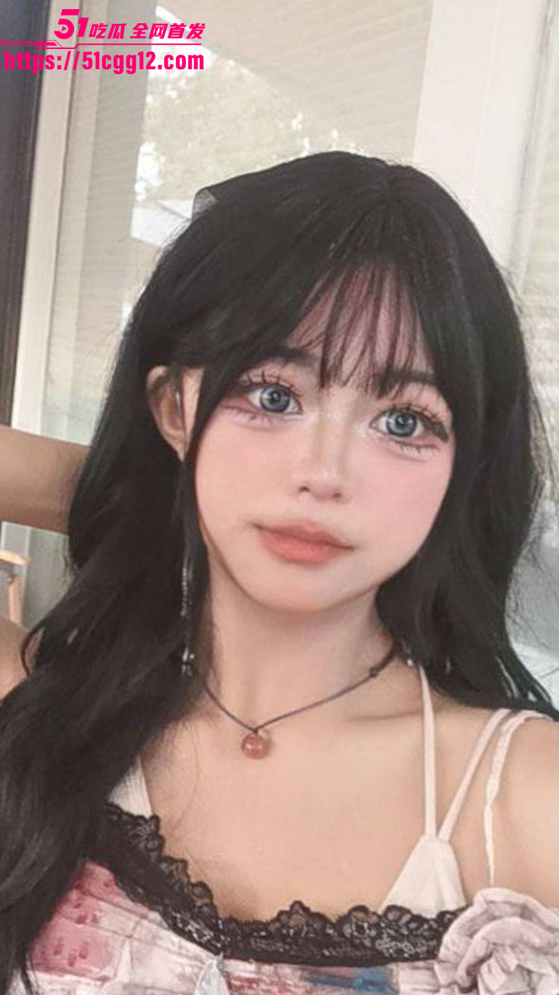 云南超淫少女 桂辉钰 不雅视频流出 18岁小美女饥渴到发疯 裸身坐在床上掰开腿狂抠嫩穴 被渣男友一键曝光！