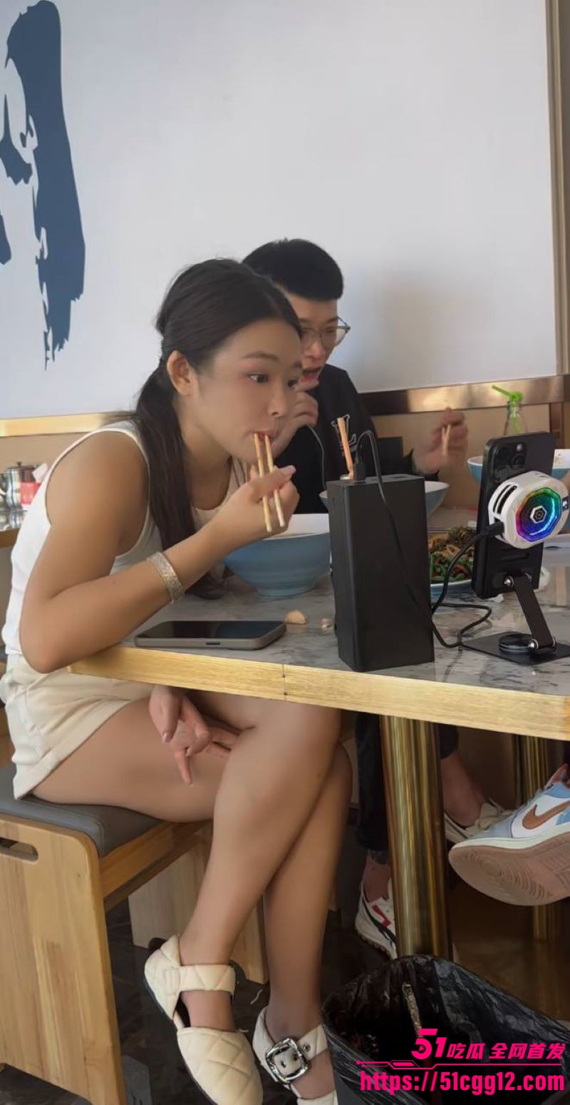 快手430万粉网红如意当小三被原配抓奸 7