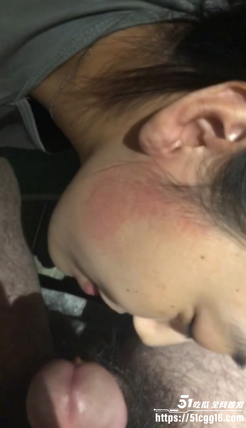 江苏南京少妇带炮友婚房偷情06