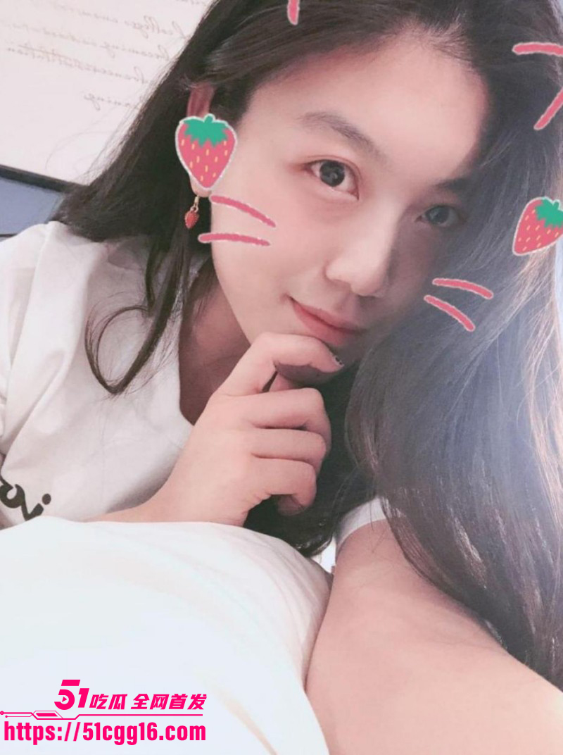 江苏南京少妇带炮友婚房偷情03