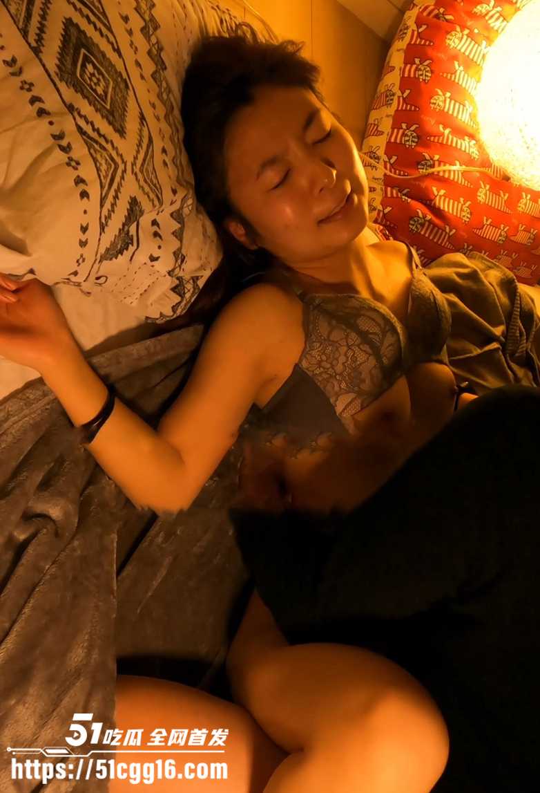 日本反差人妻 mumi性爱合集流出 8 拷贝