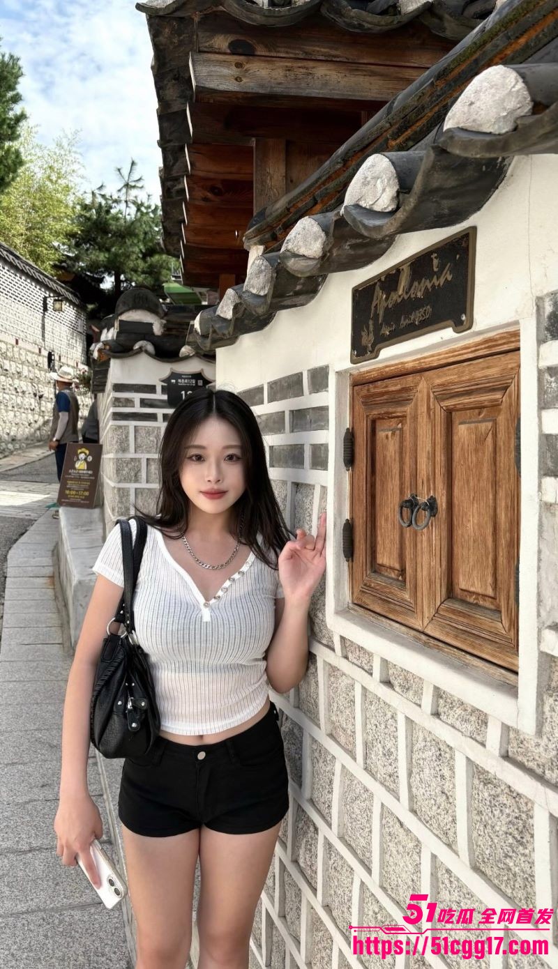 31岁富家少女静妮早期自拍泄密 6