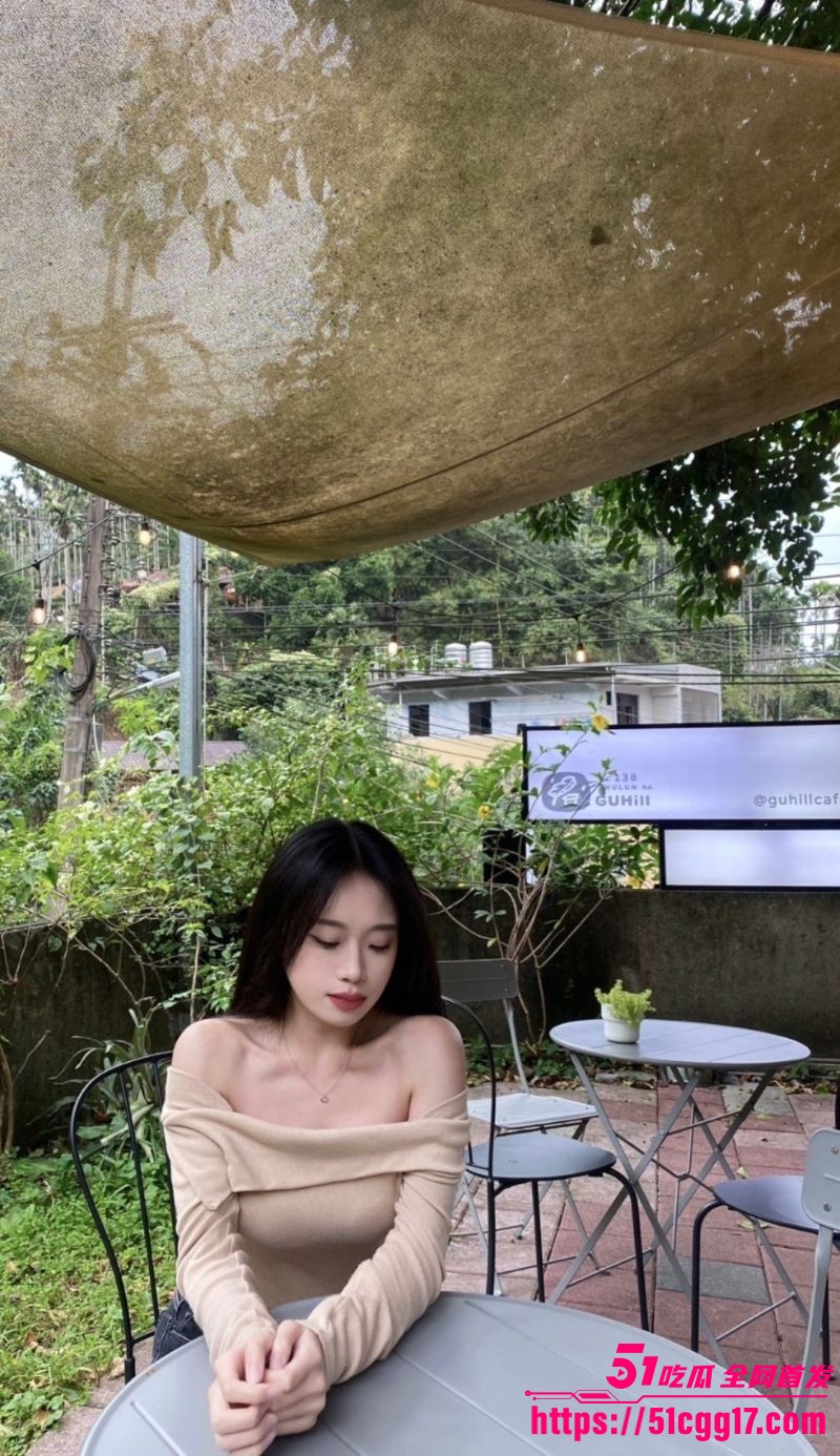 31岁富家少女静妮早期自拍泄密 7