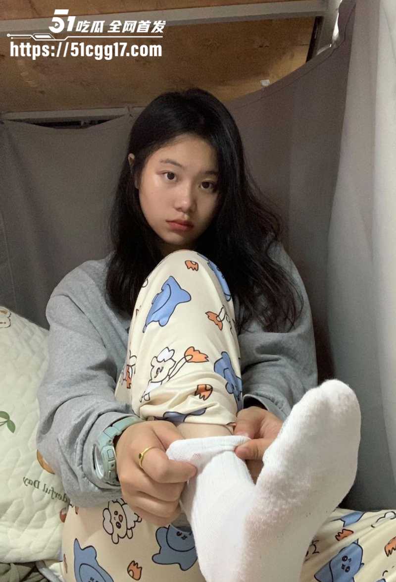 抖音小痞太帅了极品微胖在校学生妹福利合集流出4拷贝
