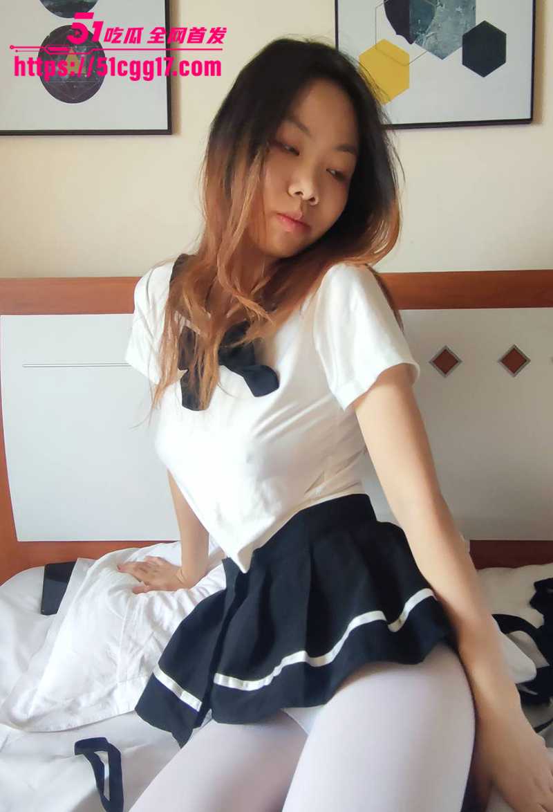 山东精神小妹梁心怡跟男炮友酒店偷情视频曝光2拷贝
