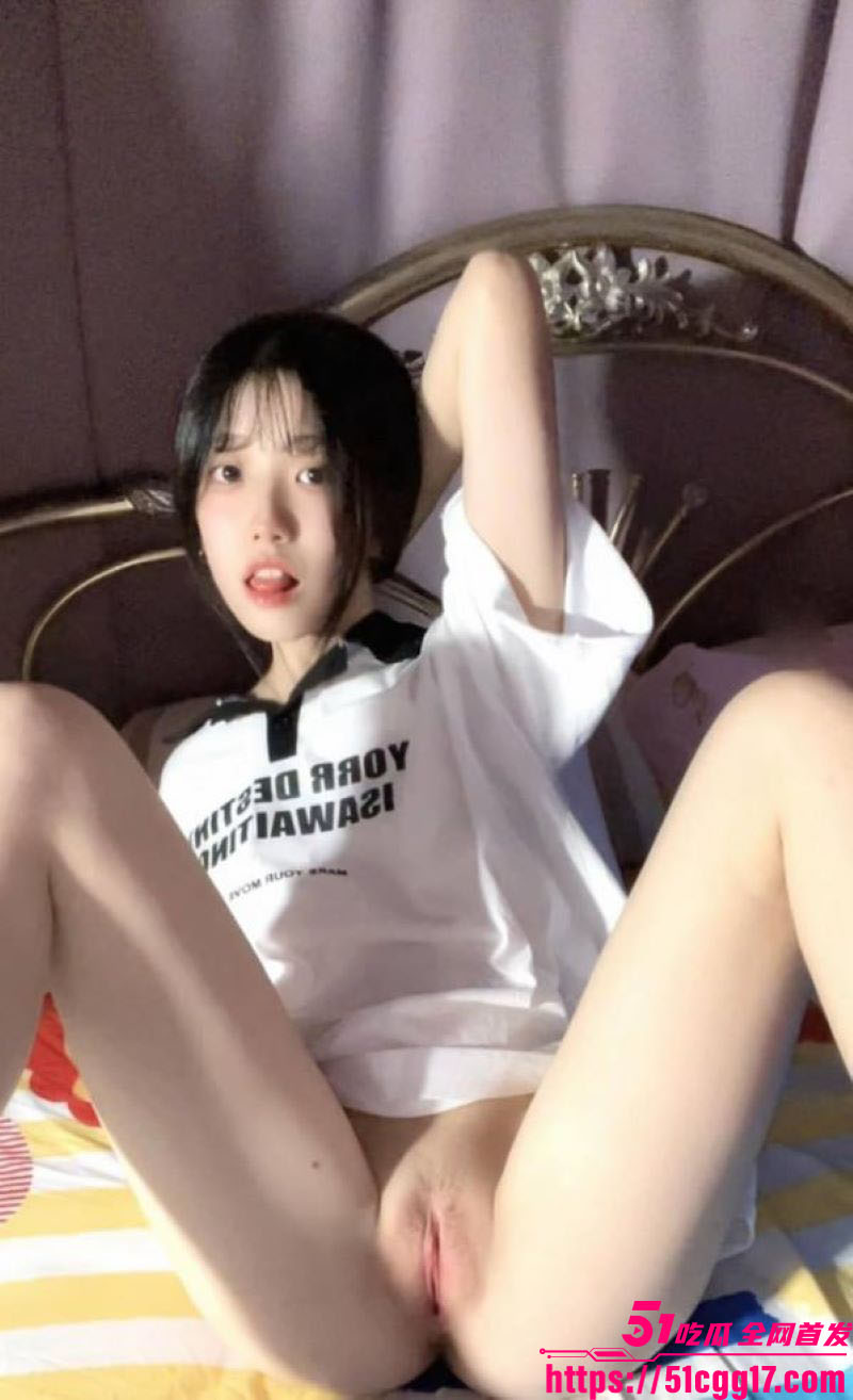 清纯反差婊尹妮自慰视频惨遭泄密 3