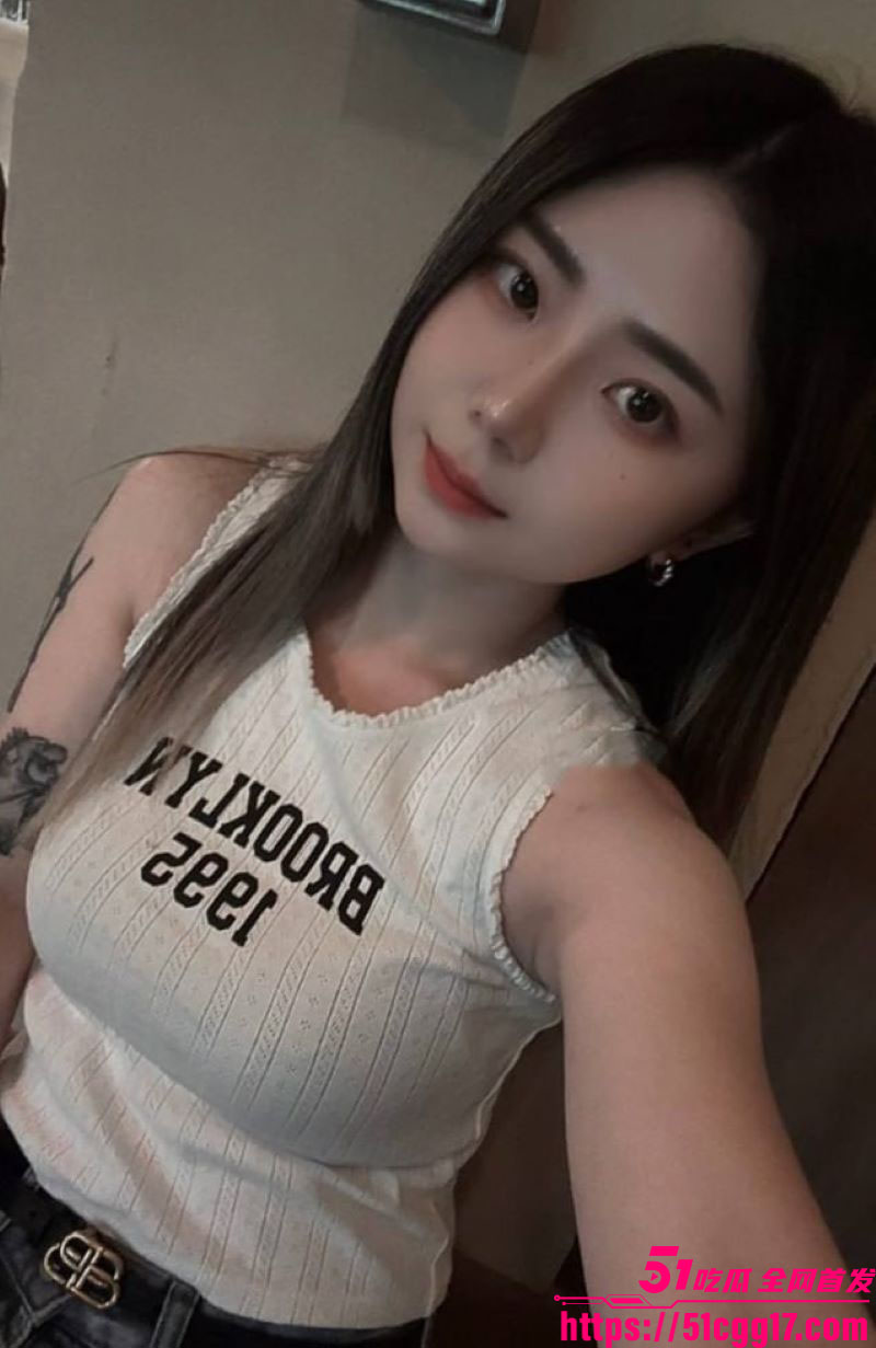 21岁超漂亮服装店老板娘做爱视频曝光 2