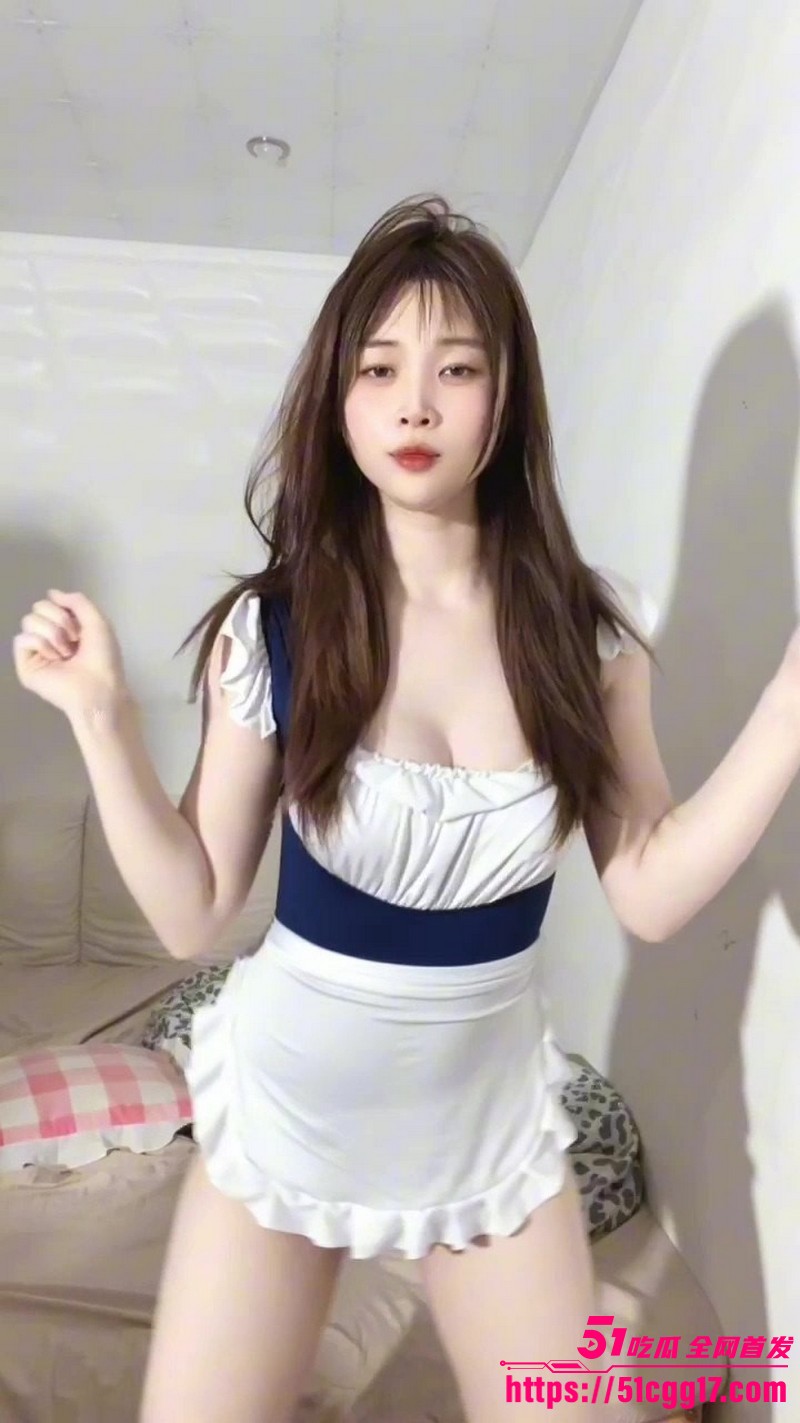 抖音瑜伽裤女神 甜子兔哟 最新福利 顶级微胖完美身材前凸后翘 透明内衣骚舞诱惑 撩得人心痒难耐！