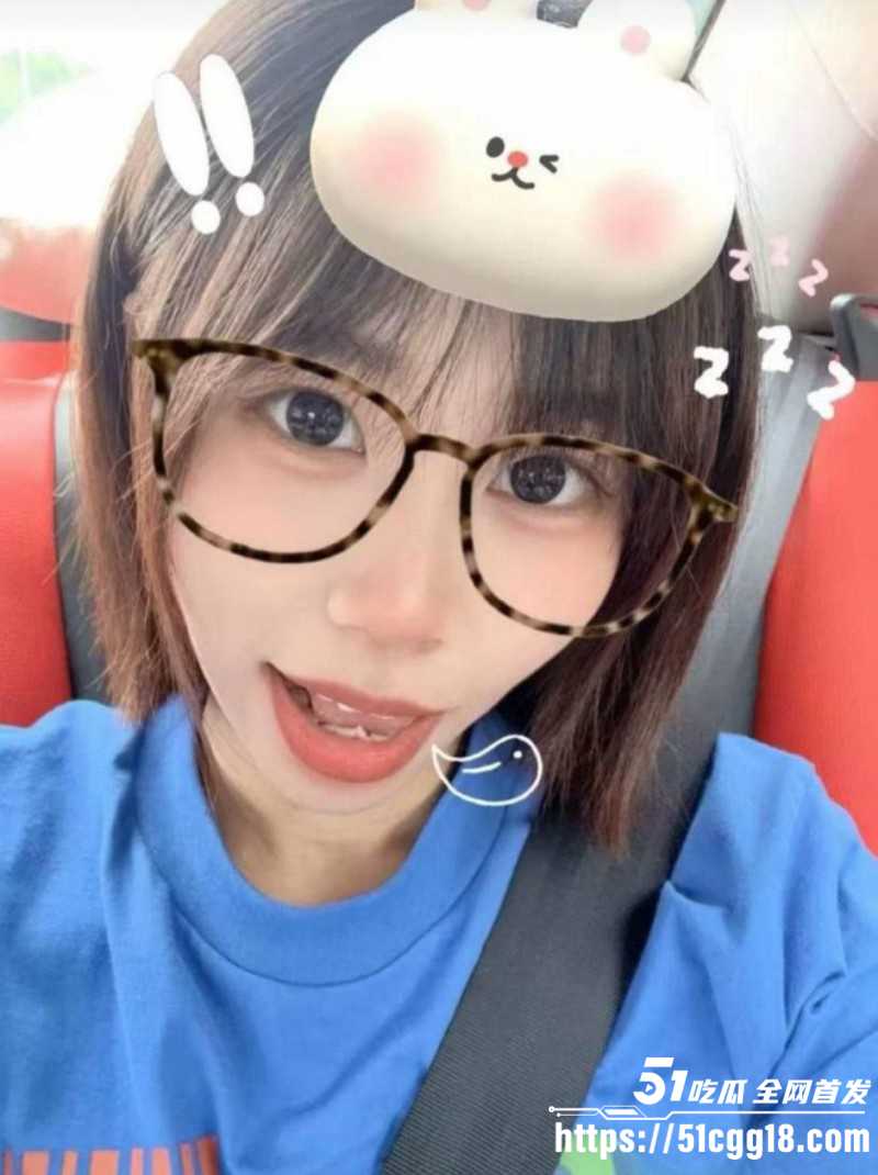 高颜值反差女大学生 不雅视频流出 酒店被富二代男友调教开发 阴毛浓密性欲极强！