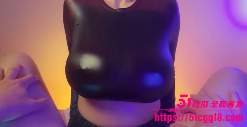 巨乳尤物 Lilykoti 最新写真私拍 天然K罩杯巨乳女神 豪乳胸推乳交诱人淫光 纯欲诱惑勾魂摄魄！