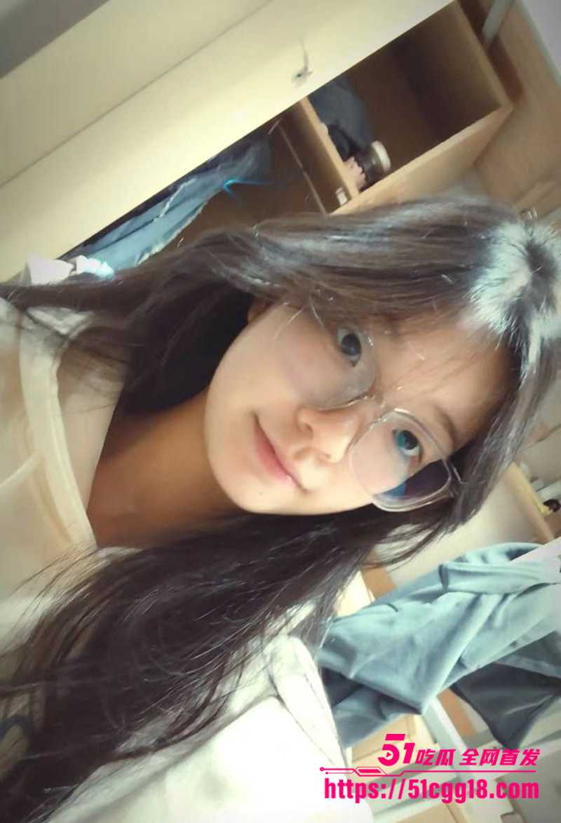 清新少女眼镜妹莹莹不雅视频曝光 4 拷贝