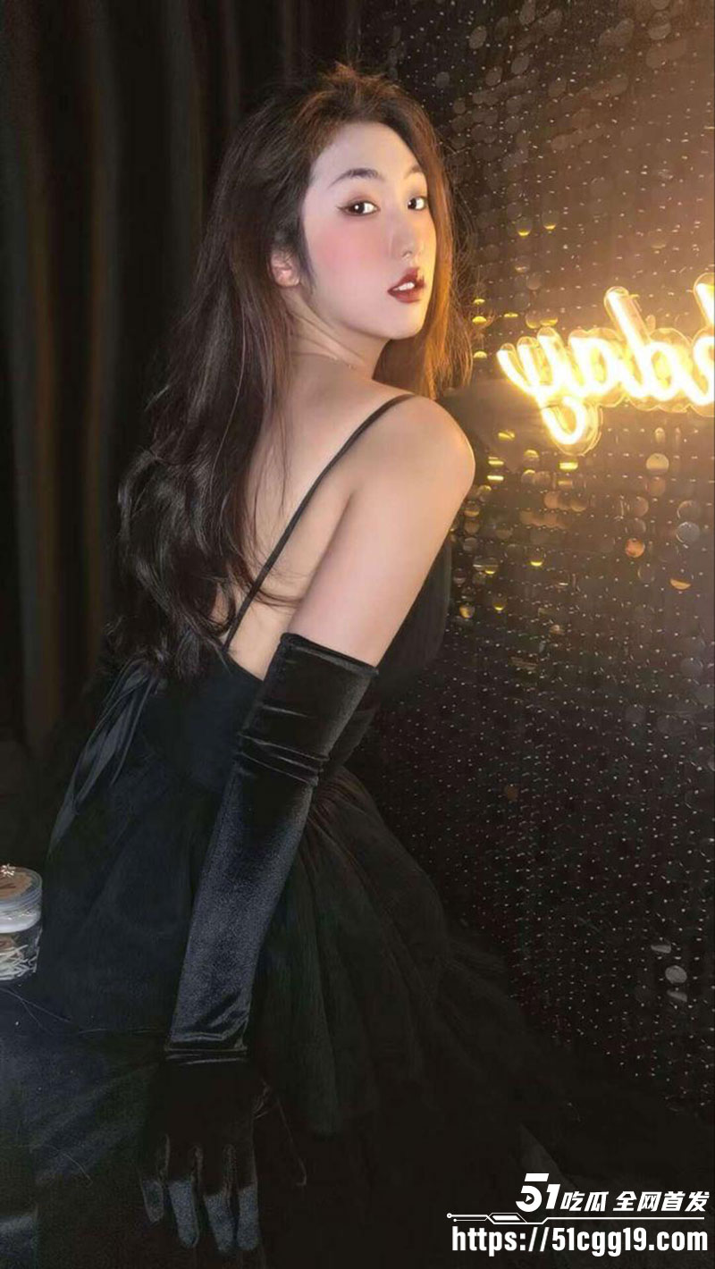 贾玲玲性爱私拍2