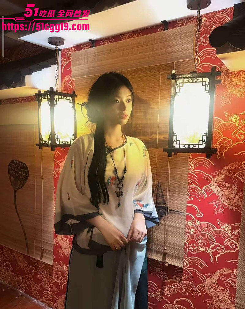朝阳高颜值模特 小青 下海卖淫视频曝光 极品女神疯狂骑乘榨精 秒变浪荡母狗全程淫叫连连！