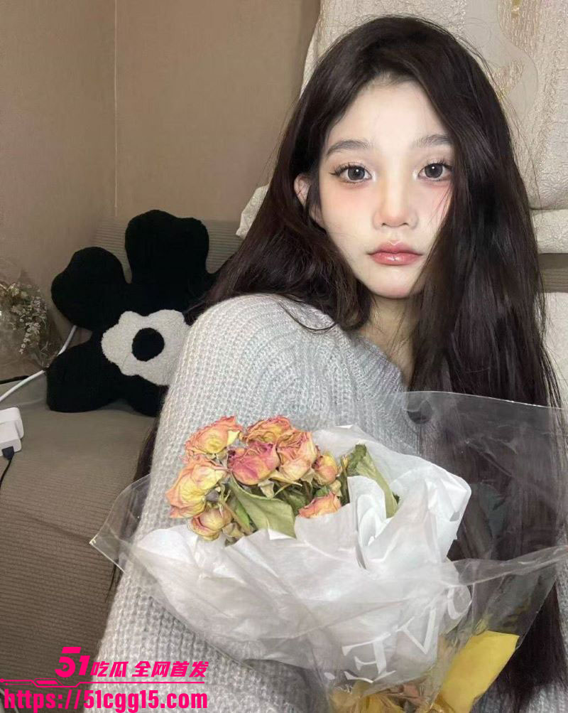 青岛高颜值小美女刘琦塌房 2