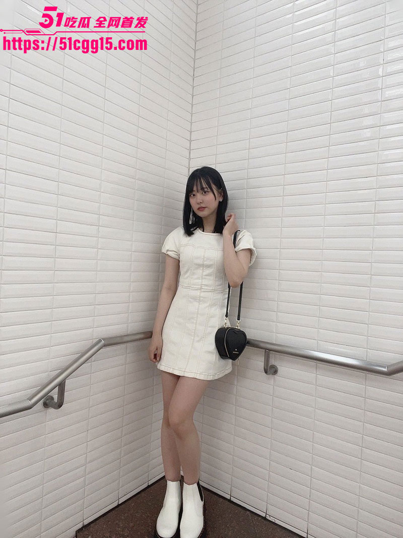 日本清纯美少女 親川知佳 私密性爱视频流出 嫩穴伸舌猛舔 白虎美穴激烈打桩 表情销魂娇喘连连！