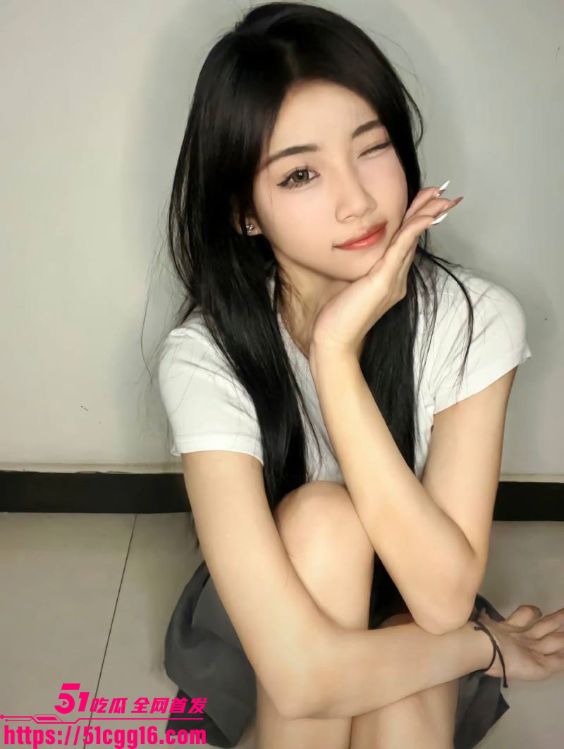 广西大三学妹 王芳 包养黑料 清纯大学生变身欲女 被金主各种姿势爆操浪叫连连 尺度拉满！