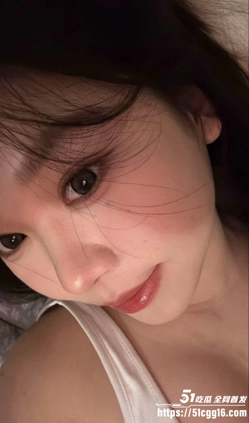 广西财经学院黄佳悦下海视频曝光06