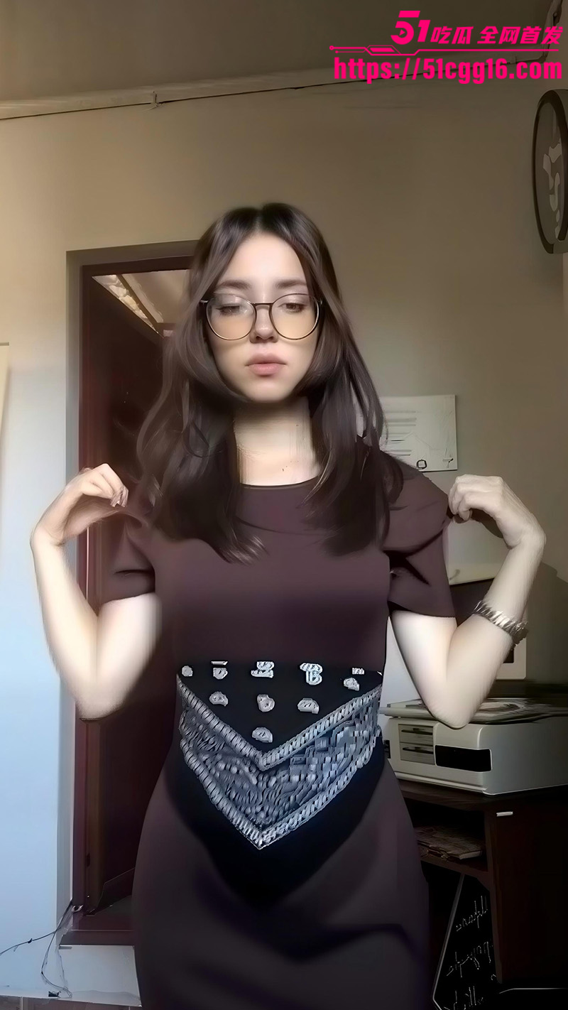亚美尼亚巨乳小骚货3