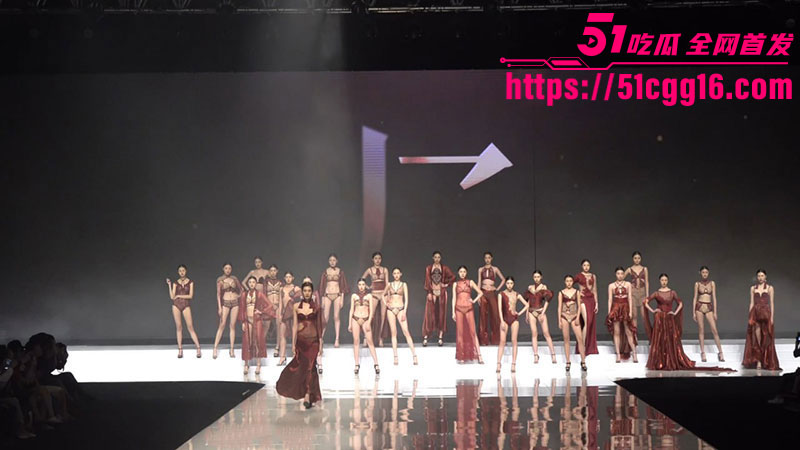 内衣模特大赛现场实录 超多冷艳女神扭腰翘臀T台走秀 火辣曲线白嫩长腿 透明蕾丝内裤诱惑！