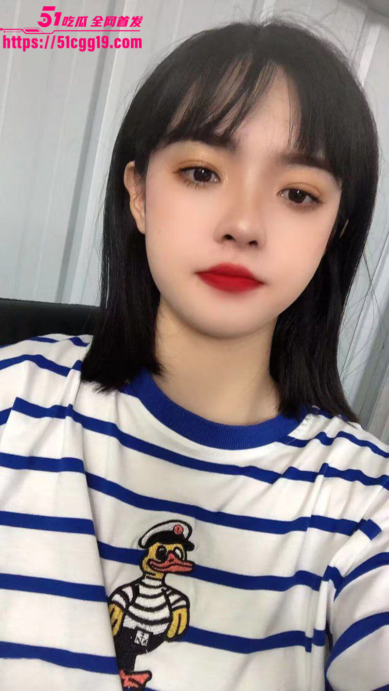 山东反差婊 鲍红敏 私密视频流出 看似良家少妇实则淫荡无比 车内跳蛋自慰 被前男友车震狂操！