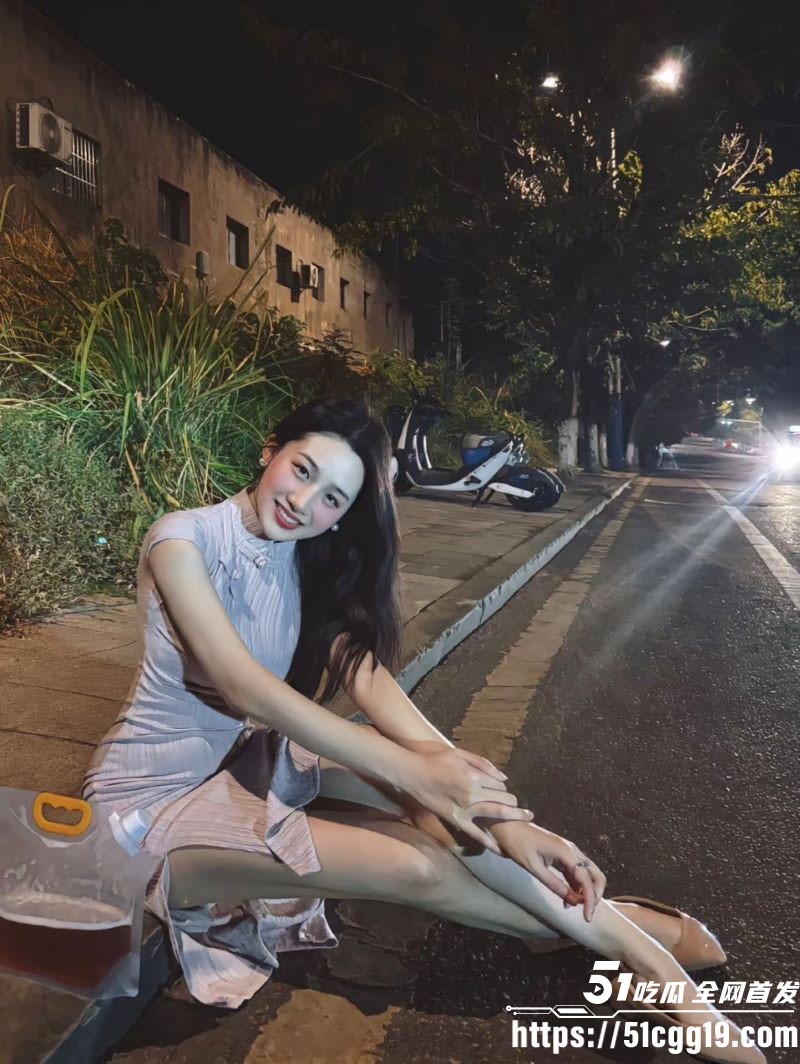 上海体育局财务科员邢娜不雅视频流出 4