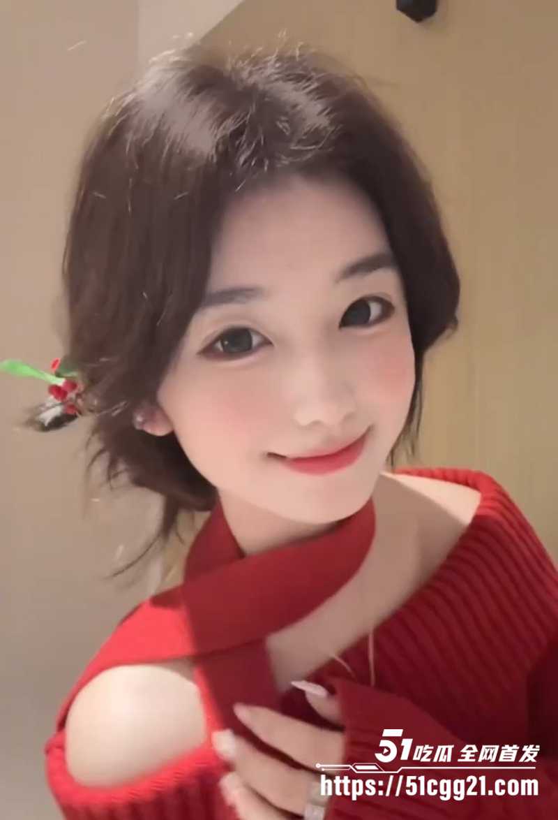 江西服装学院大二学姐 李玉婷 不雅视频流出 被金主各种姿势肆意玩操 无套榨精狂插一夜！