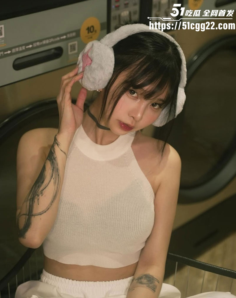美女网红ZAZZA8