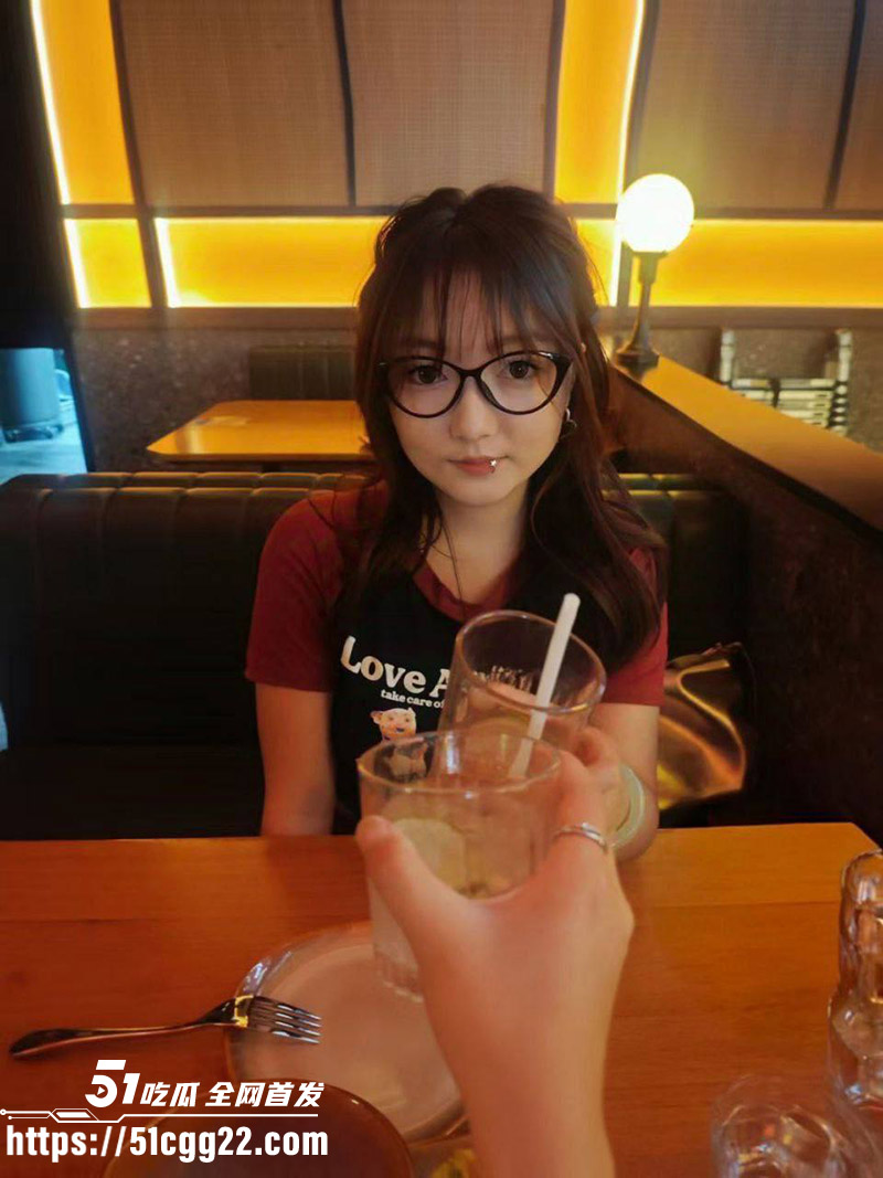 武大反差婊 刘佳悦 私密视频流出 小母狗黑丝情趣内衣勾魂摄魄 男友打桩爆操 淫荡叫声堪比女优！