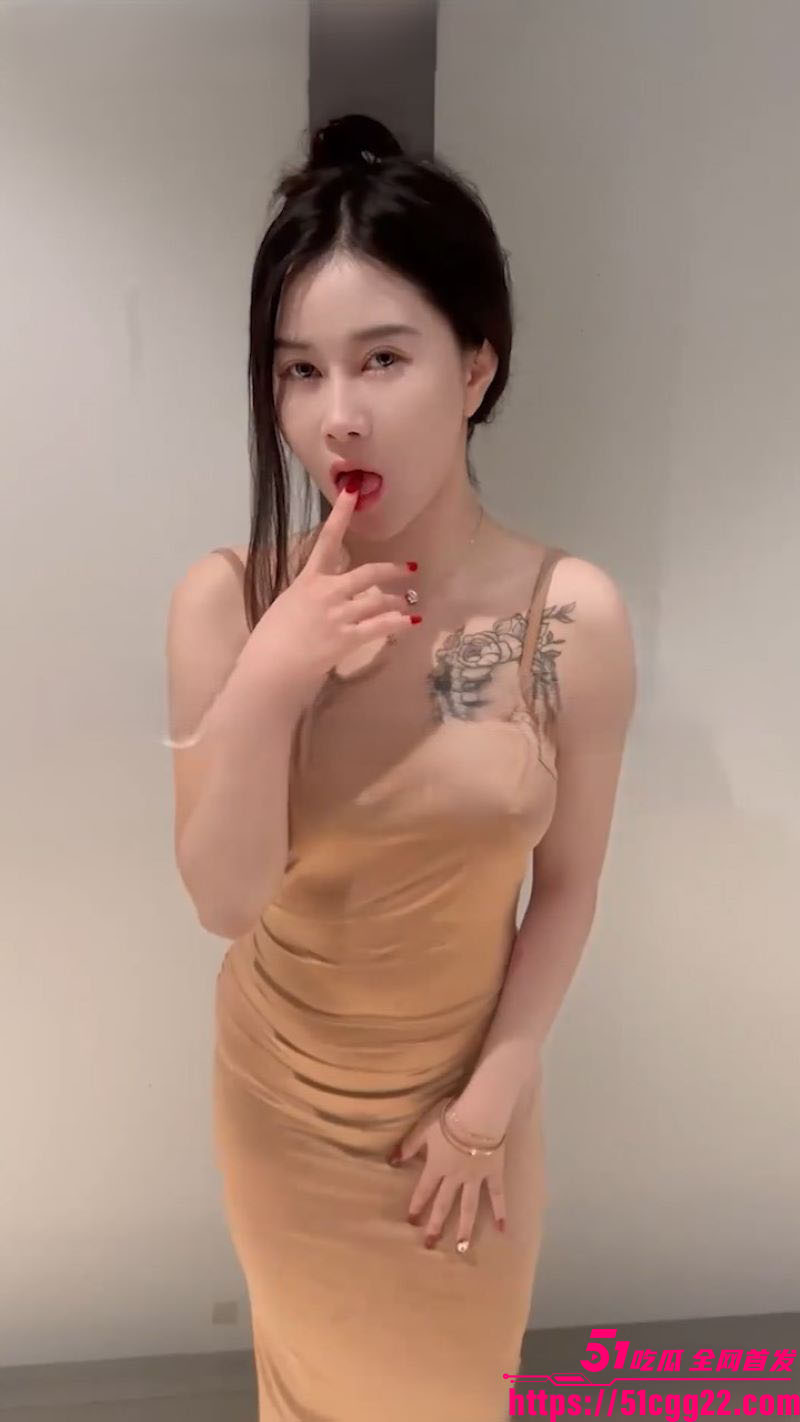 广东佛山顶级尤物 晴宝 不雅视频曝光 和闺蜜被多名金主轮番包养 外围卖淫实锤 骚浪属性拉满！
