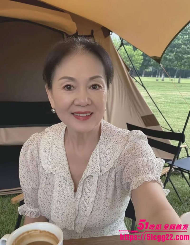小伙迷恋67岁寡妇奶奶！寂寞老妇被花言巧语征服 骚浪本性大爆发 没水还硬要一周一次竟嫌太少！