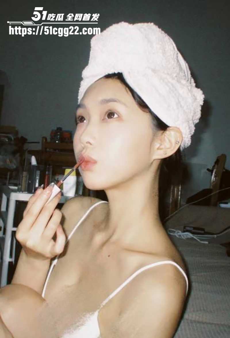 兄妹乱伦聊天记录及视频曝光 4 拷贝