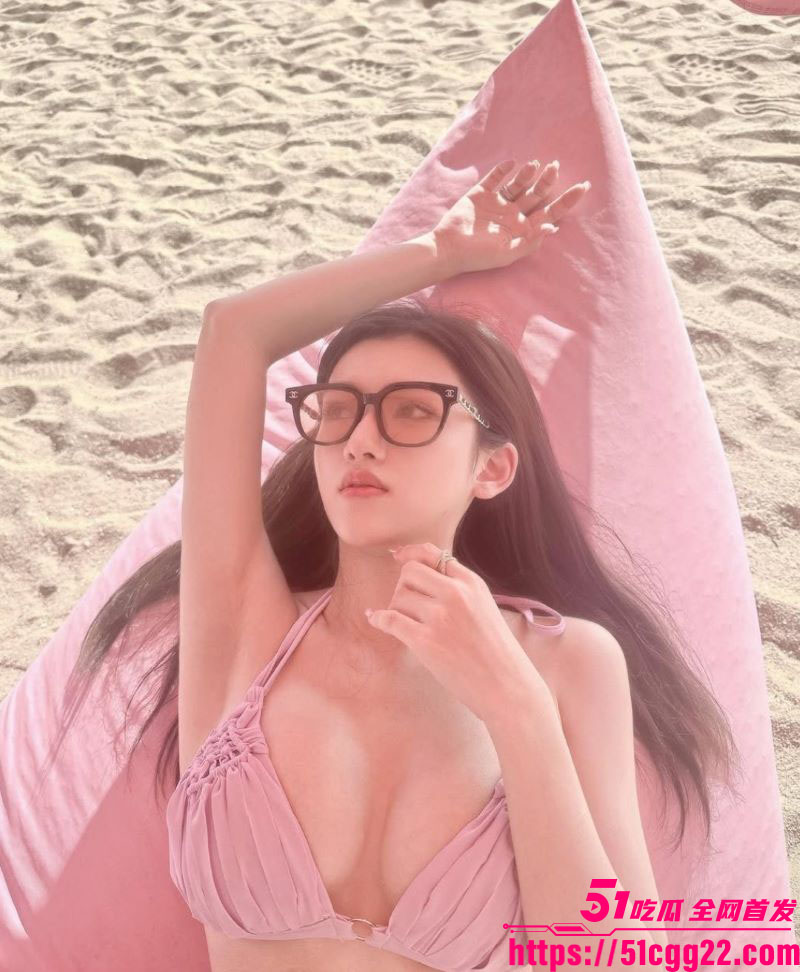 超漂亮巨乳医美整容师早期黄播偷拍泄密 6