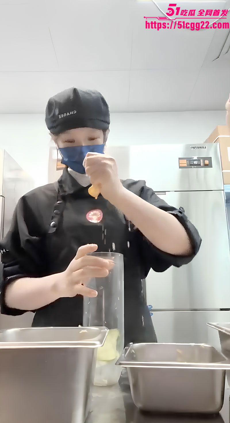 霸王茶姬手打柠檬茶事件9