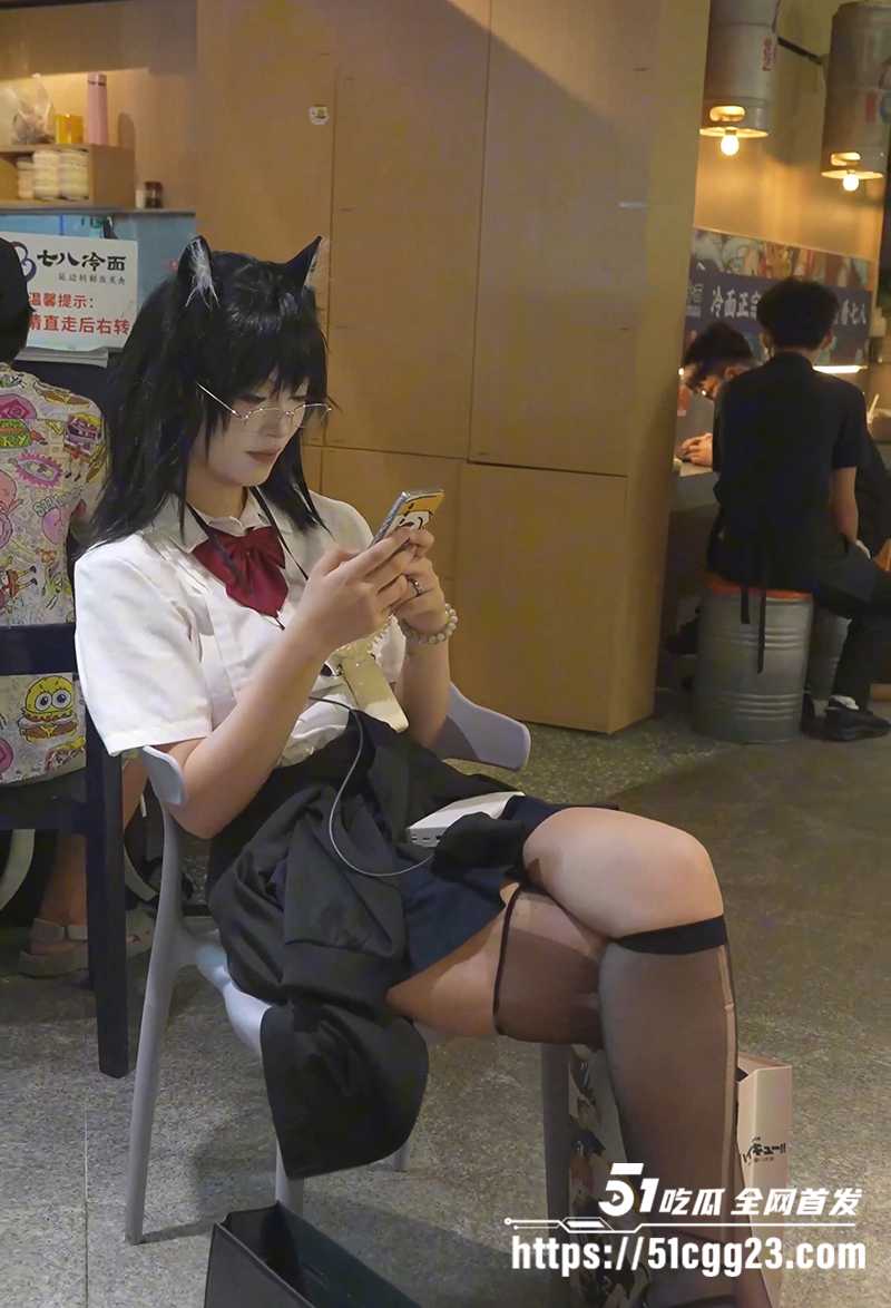 极品制服JK黑丝袜眼镜妹美女小姐姐露出视频流出6拷贝