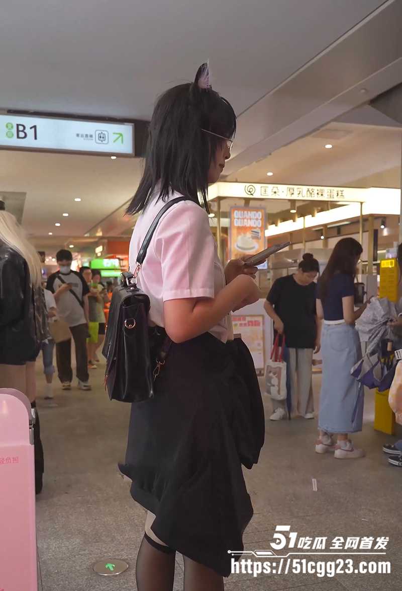 极品制服JK黑丝袜眼镜妹美女小姐姐露出视频流出3拷贝