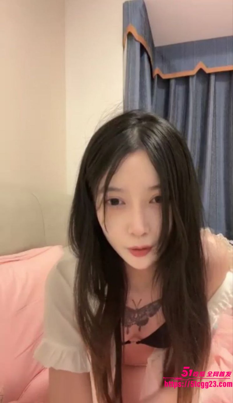 精神小妹纹身极品女神 张佳瑩 下海直播  身材苗条乖巧听话 1