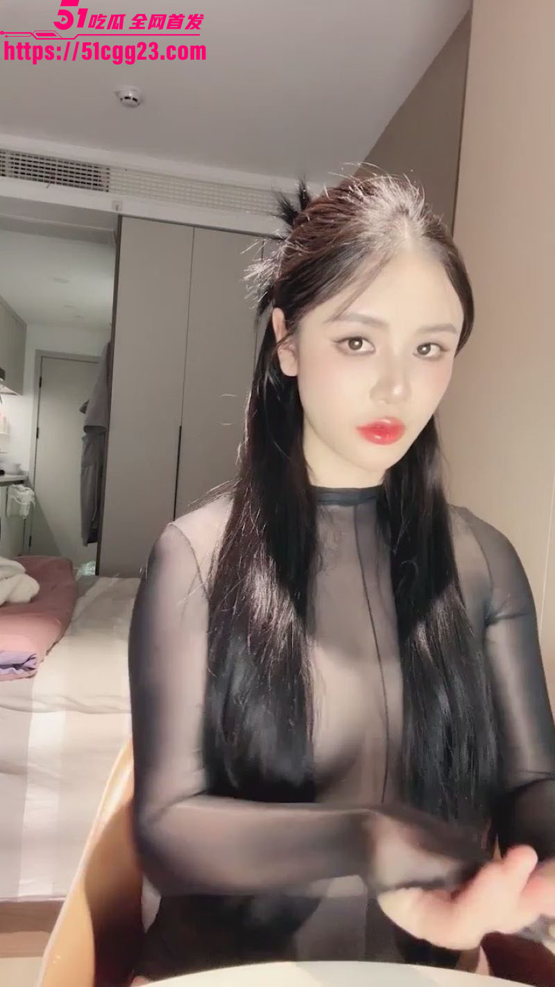 G乳尤物初雪吖 尺度自拍视频 2