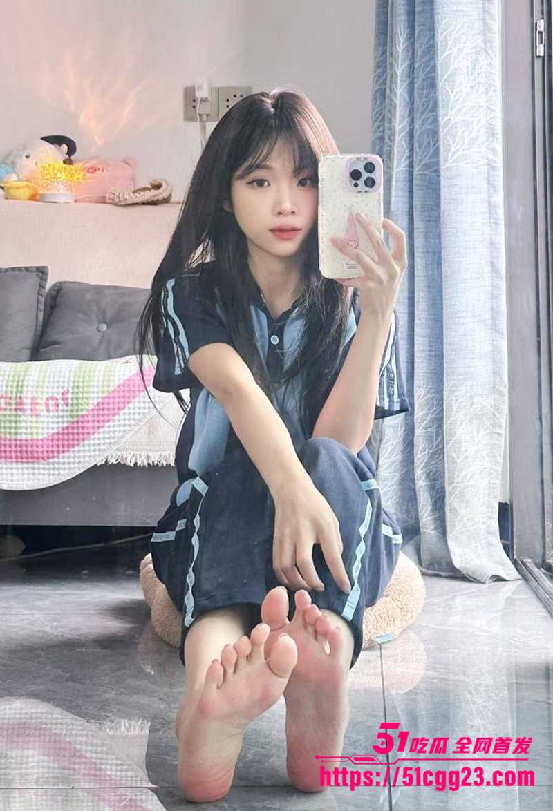 极品萝莉妹小红书博主你再吃一个试试呢玉足挑逗视频流出4拷贝