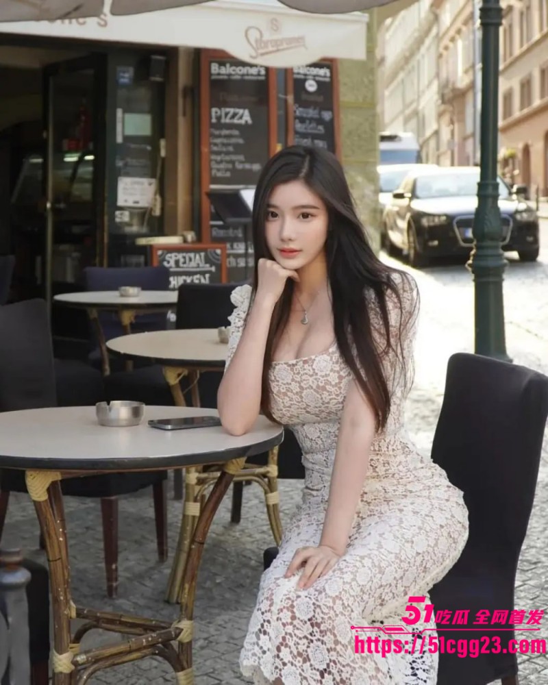瓜友真实投稿！500块成功猎艳小红书美女博主 裸聊露出大奶诱惑勾引 画面淫乱令人血脉喷张！