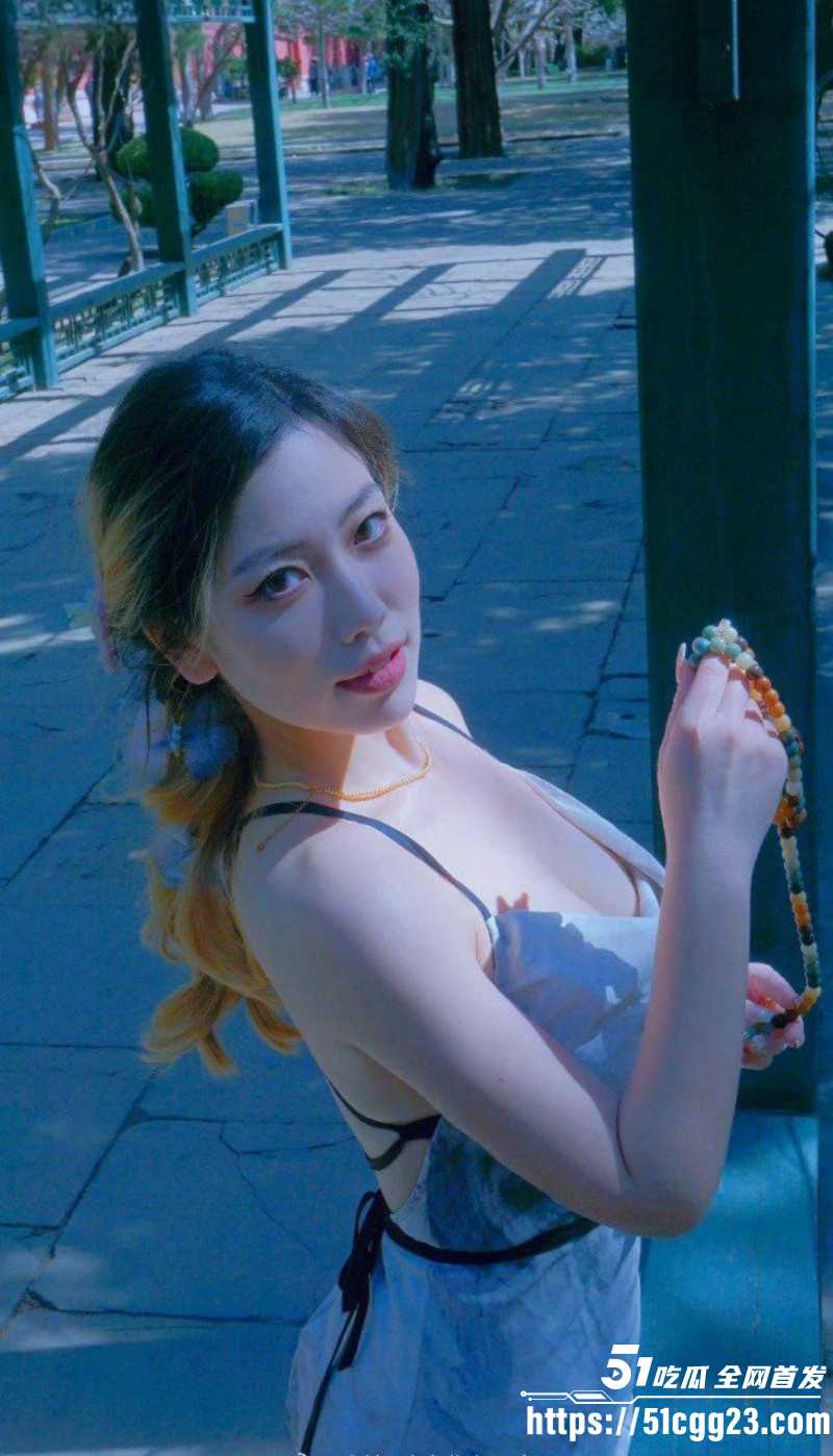 北京林业大学反差女博士自慰视频04