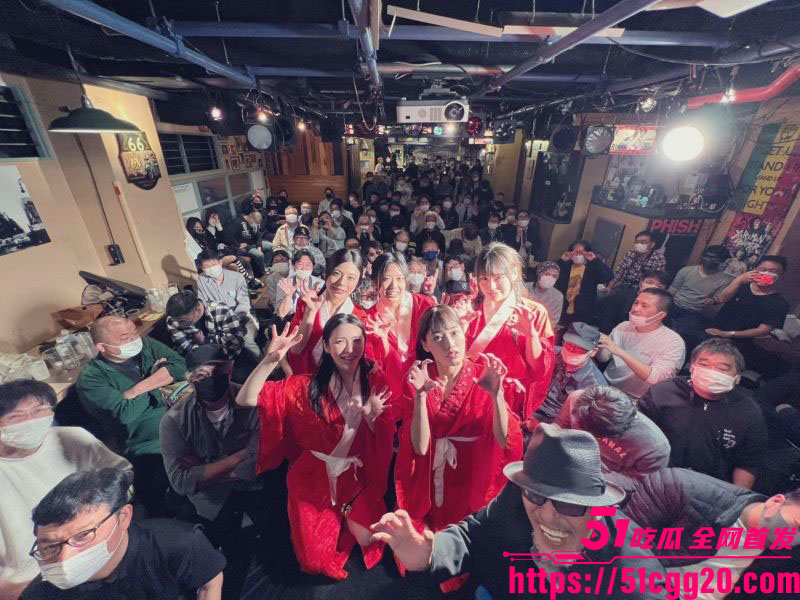 日本绳艺大师鵺神莲大胆演绎主题行为艺术 2