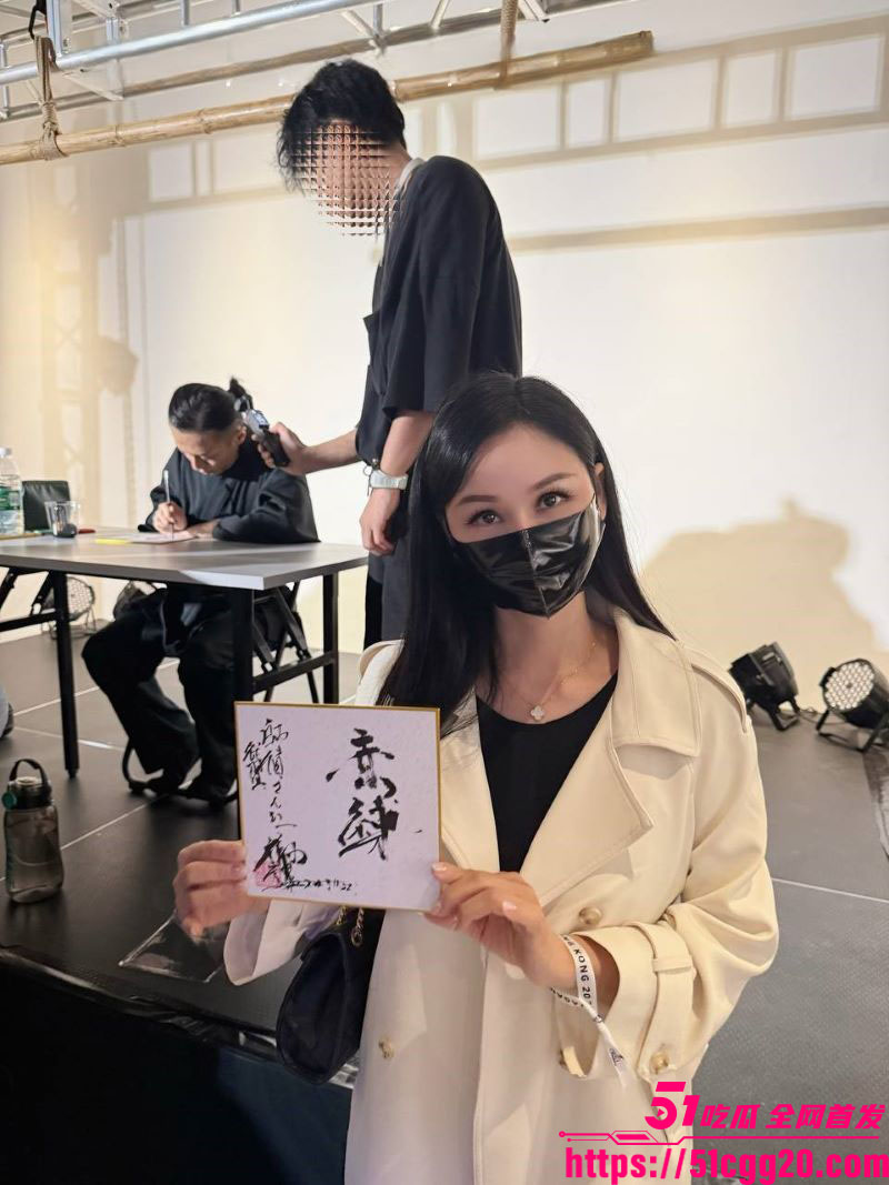 日本绳艺大师鵺神莲大胆演绎主题行为艺术 11