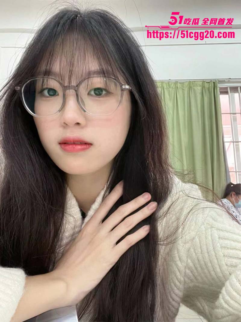 政法大学女大三学生3