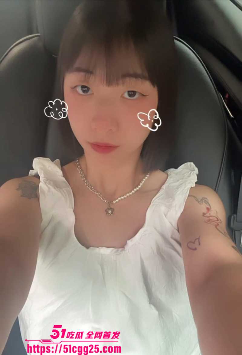 新生谢凯琪与前男友自拍的露脸性爱视频曝光2拷贝