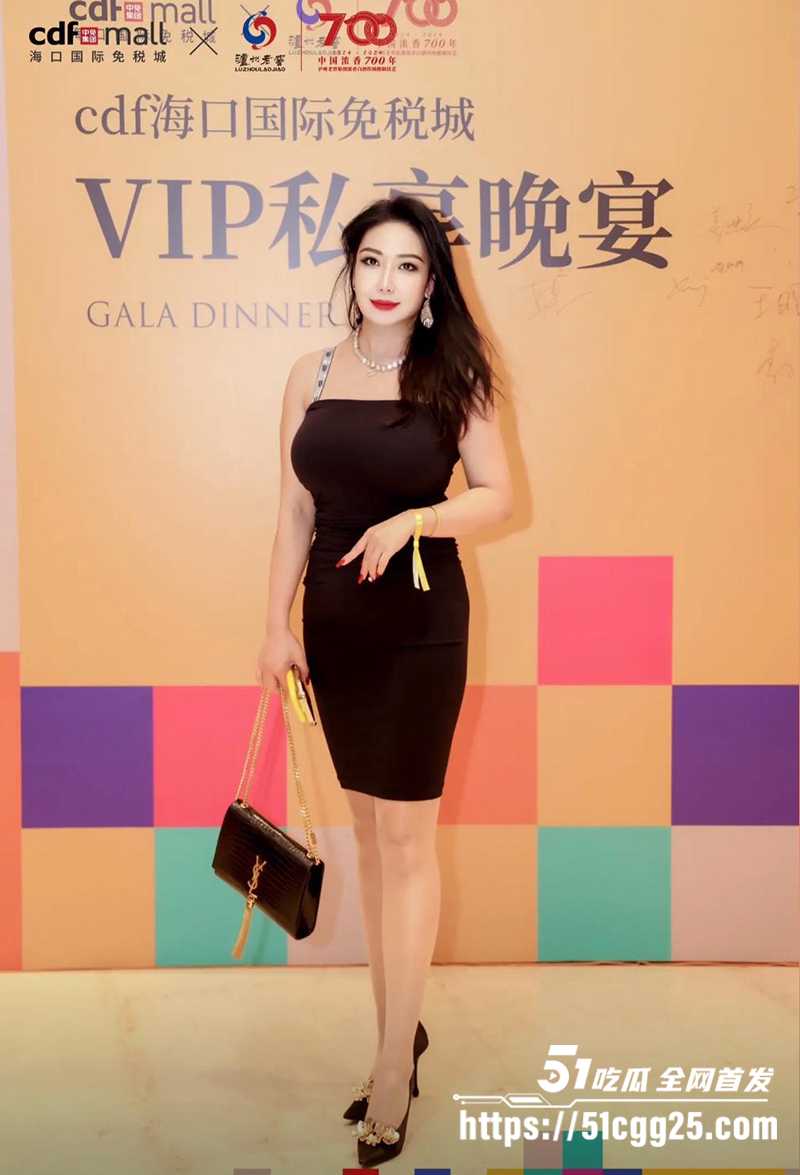 抖音辣妈网红秋芊月约炮视频流出 8 拷贝