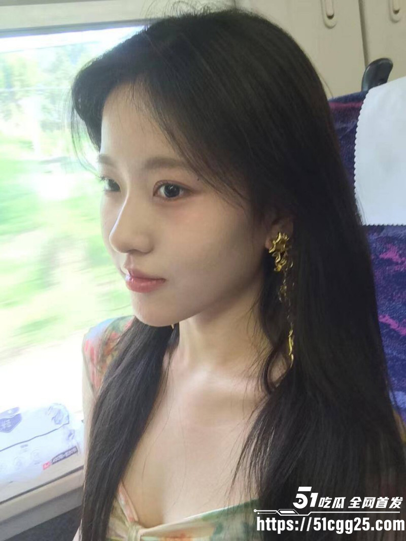 19岁美少女出轨为炮友打胎03